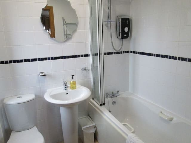 Superior Double Room, Ensuite, Garden View (Bedroom 2 KS)