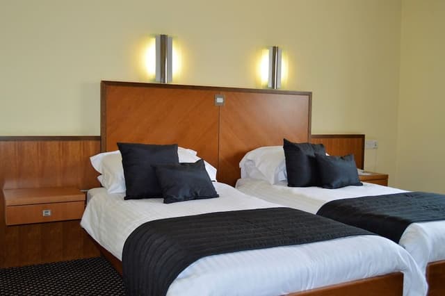 Twin Room, 2 Twin Beds