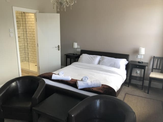 Double room-Superior-Ensuite with Shower