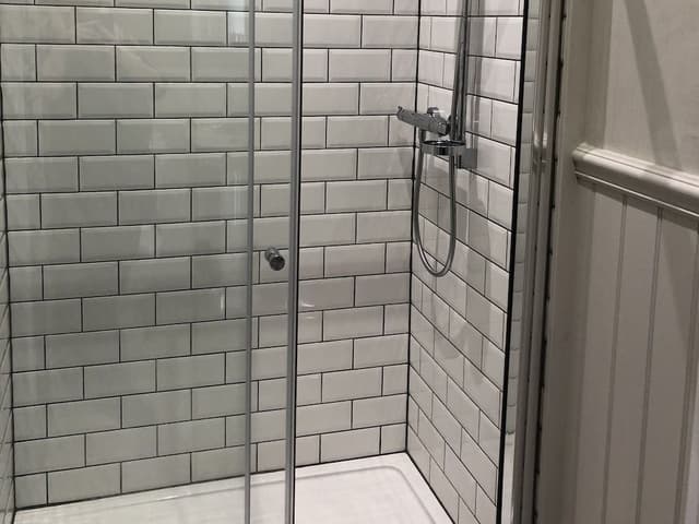 Classic Double Room, Ensuite