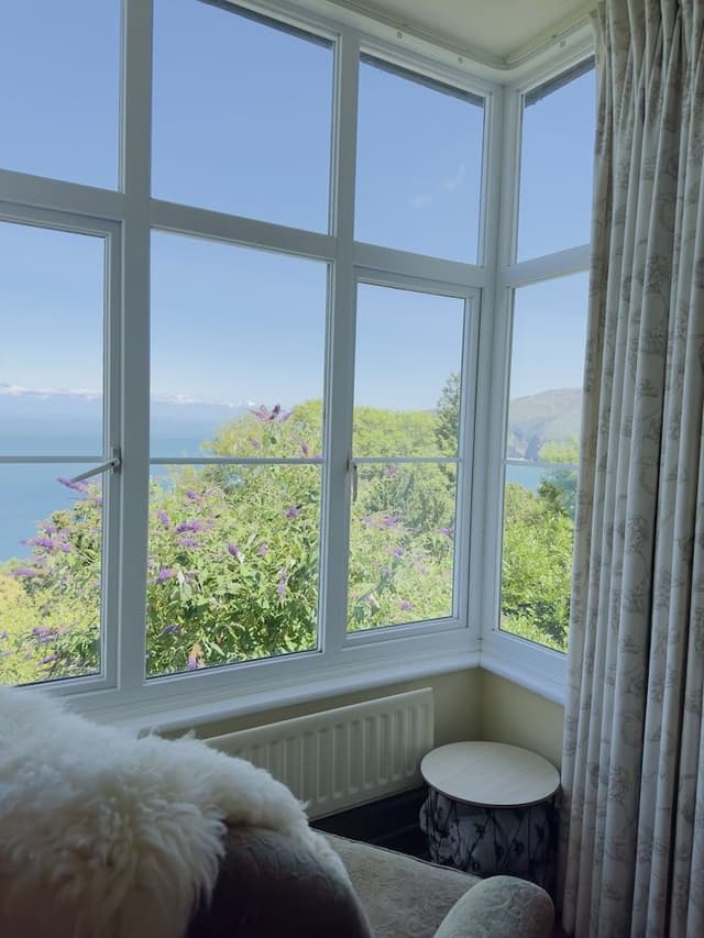 Superior Twin Room, Ensuite, Sea View (Framboise Super King /)