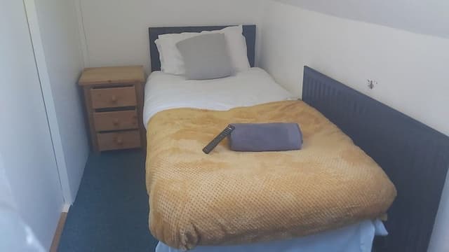 Compact Single Room