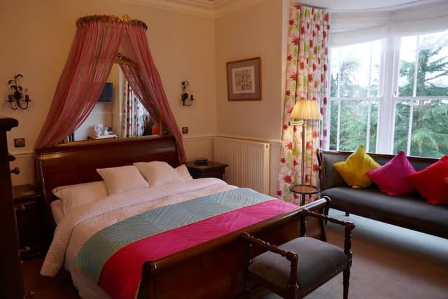 Standard Double Room, Ensuite (Camellia)