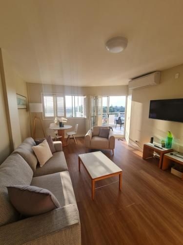 บ้านเดี่ยว 1 ห้องนอน 1 ห้องน้ำส่วนตัว ขนาด ตร.ม. – คาซัวรีนา (Luxury Salt Village 1 Bedroom Apartment)2