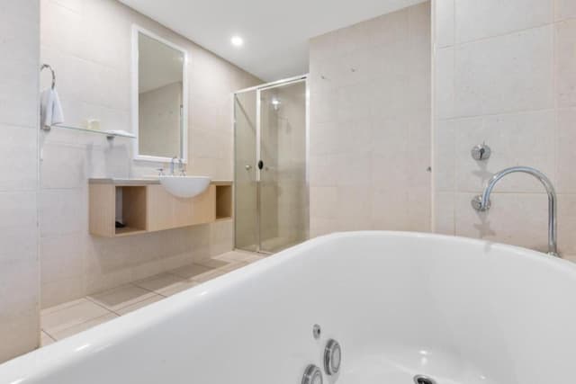 One Bedroom Spa Suite with Ocean View