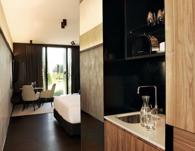 Destination A Studio Deluxe - Breakfast, Grazing Box,$25 PP MiniBar Credit, Turn down Service