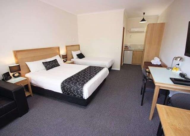 Deluxe Twin Room - Non-Smoking