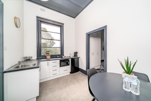 One Bedroom Apartment