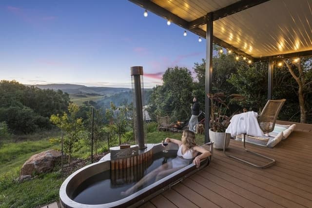 Superior Tent, 1 King Bed, Mountain View
