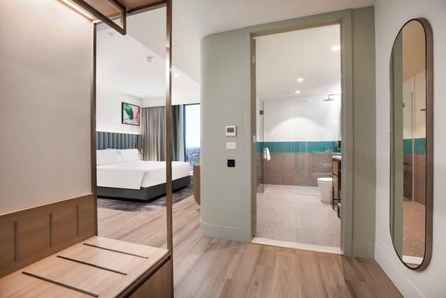 Suite, 1 King Bed, Kitchenette (Dining)