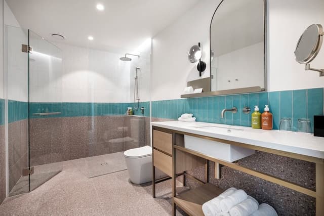 Suite, 1 King Bed, Balcony (Dining, Kitchenette)