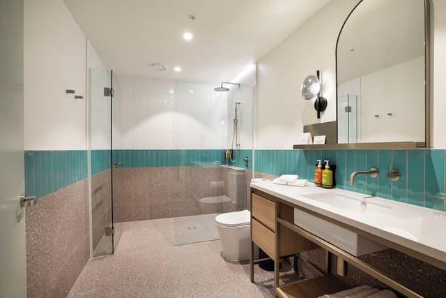 Suite, 1 King Bed, Kitchenette (Dining)