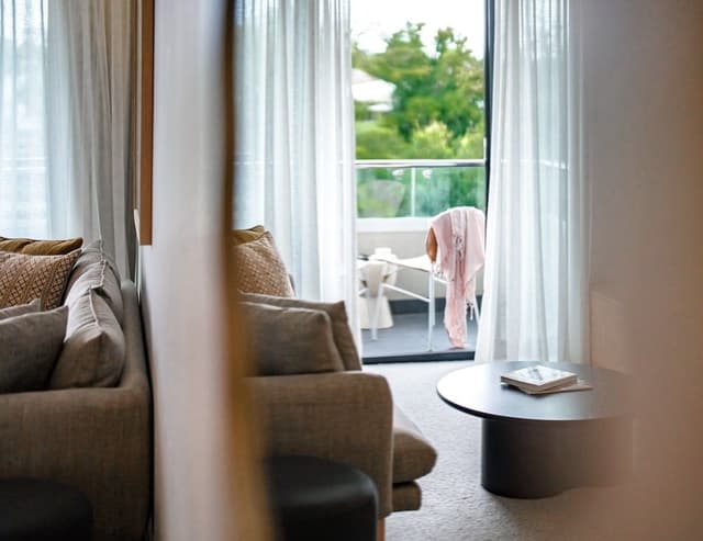 2 Bedroom Apartment - Bay & Park Views