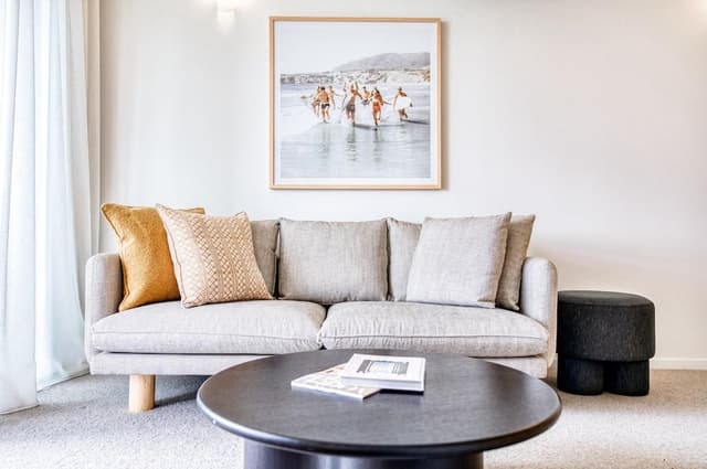 2 Bedroom Apartment - Bay & Park Views