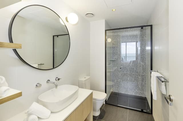 2 Bedroom Ocean View Apartment