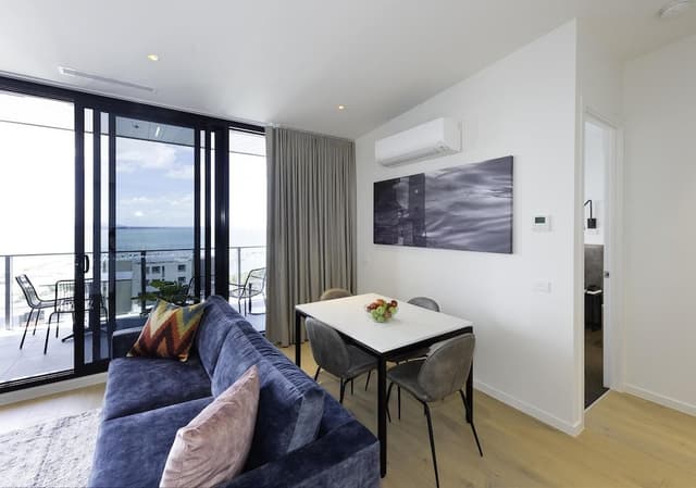 2 Bedroom Ocean View Apartment