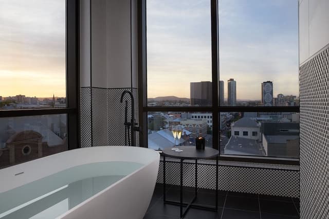 Suite (Hotel X)