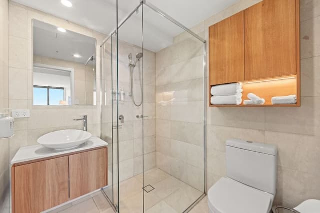 Two Bedroom Two Bathroom Sky High Apartment (Levels 42 - 78)