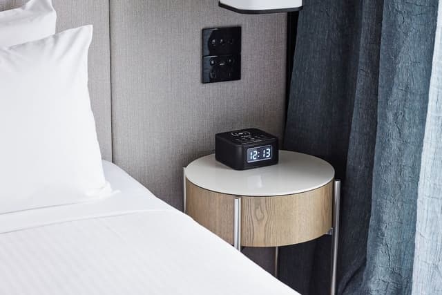 Room, 1 King Bed, Mobility Accessible