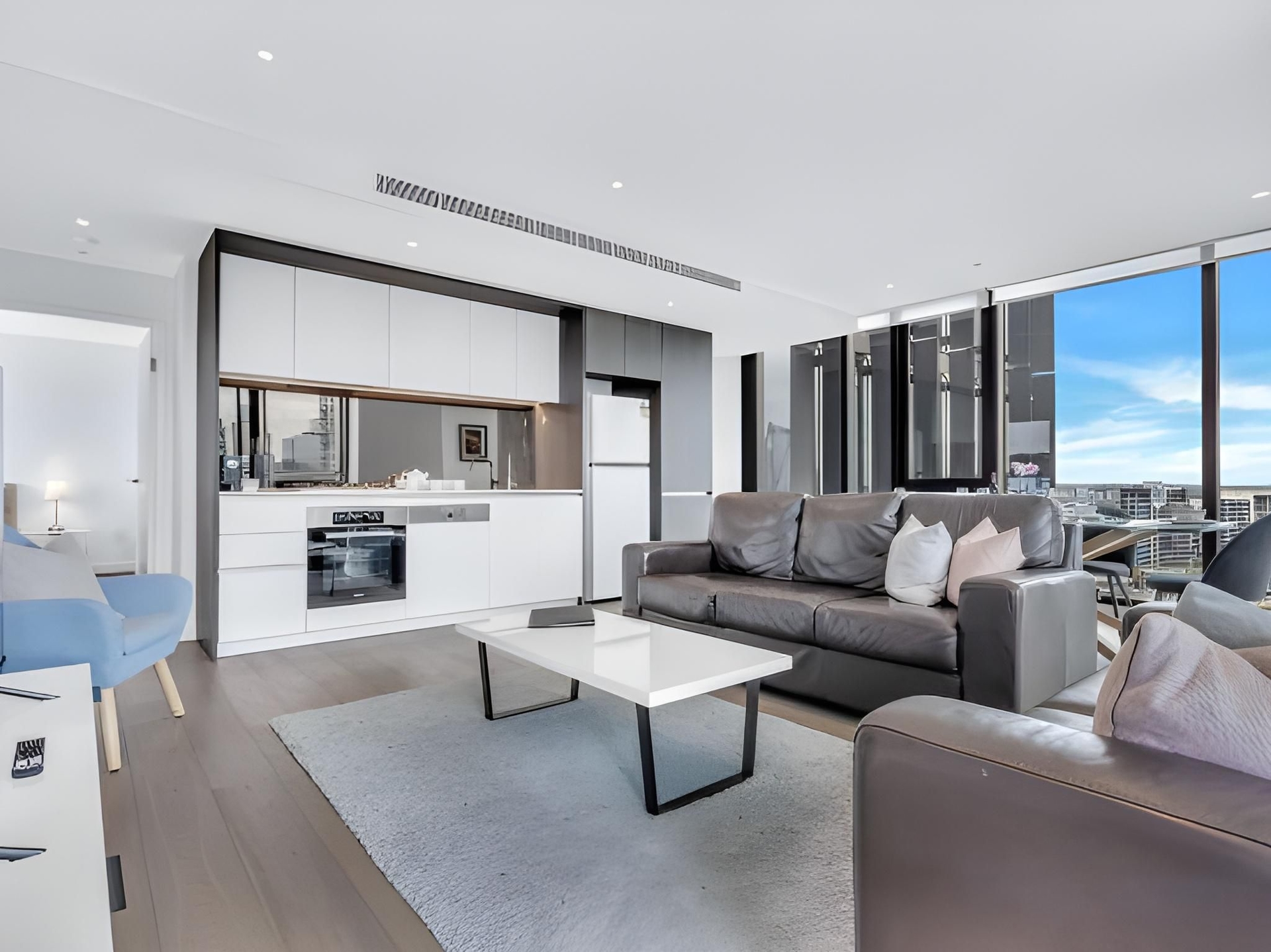 Melbourne Lifestyle Apartments - Best Views on Collins4