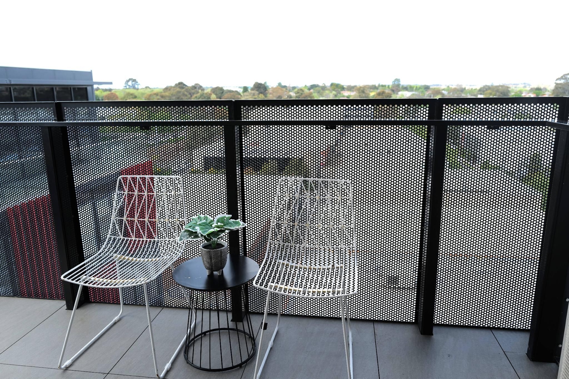 Lovely Home in midtown Box Hill two beds ELL6A1