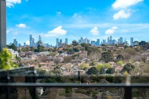 StayAU Spacious 2BR Stunning Sunset Views0