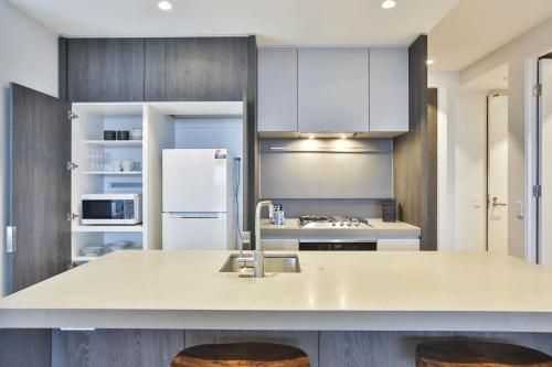 Splendid apartment S8-1A 1BR/1BA Pool&Gym Box Hill3