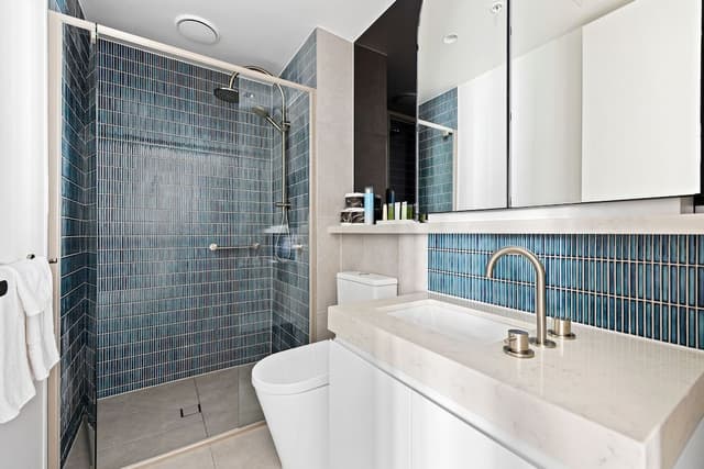 3 Bedroom 2 Bathroom Premier Apartments