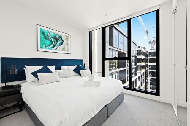 3 Bedroom 2 Bathroom Premier Apartments