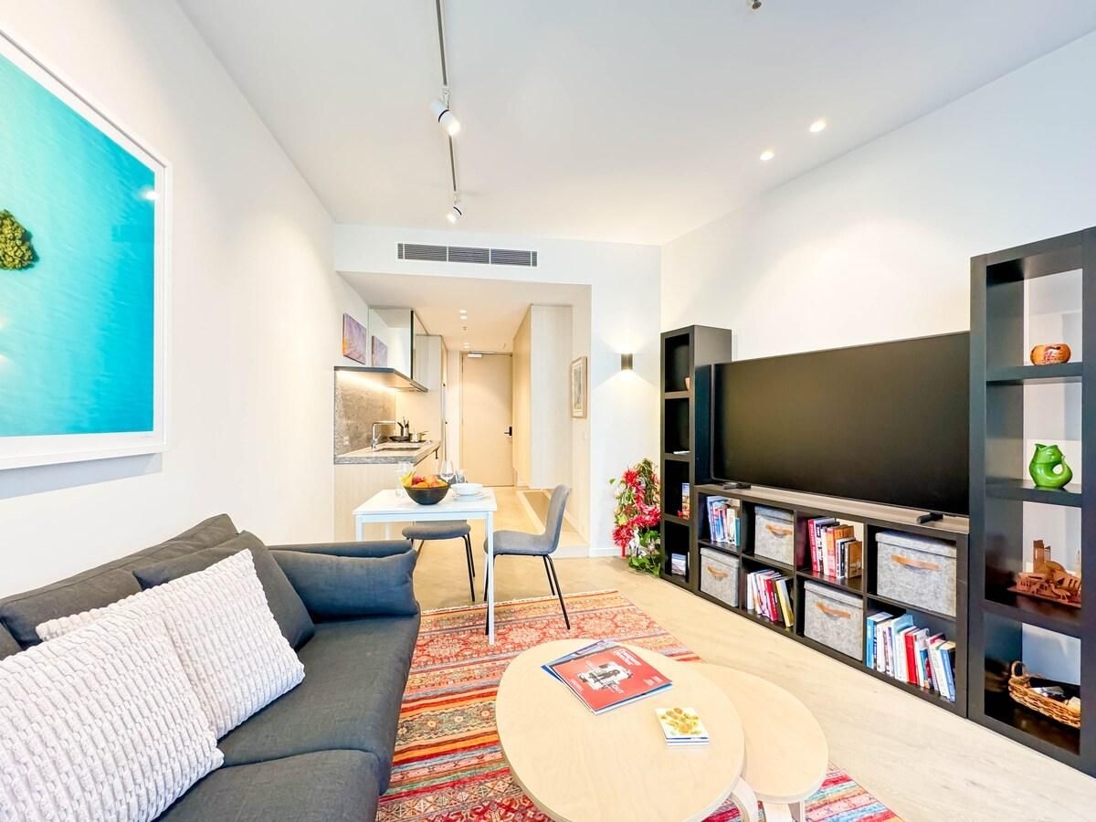 Modern 1B1B Artist APT * WFH Study3