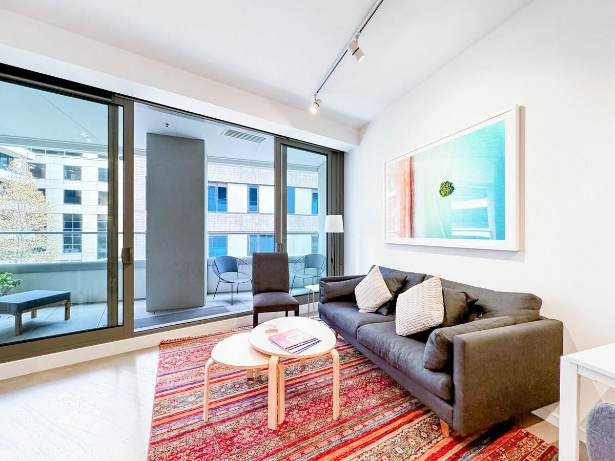 Modern 1B1B Artist APT * WFH Study2