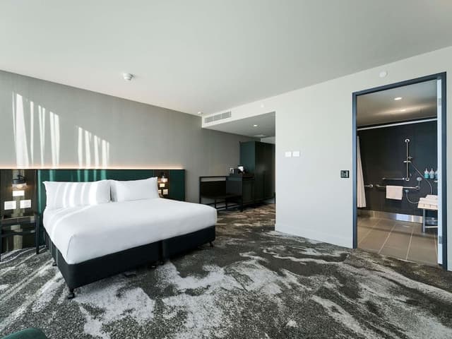 Superior Room, 1 Queen Bed, Accessible