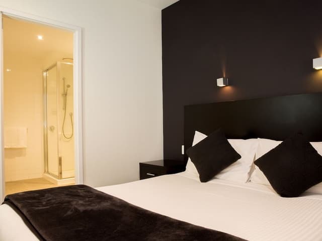 One Bedroom Apartment