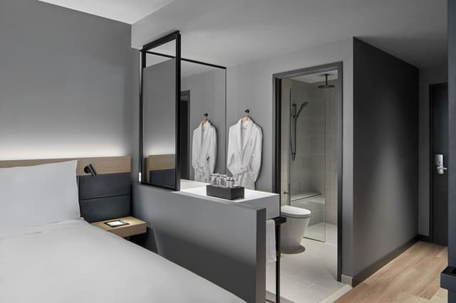 Superior Room, 1 King Bed (View)