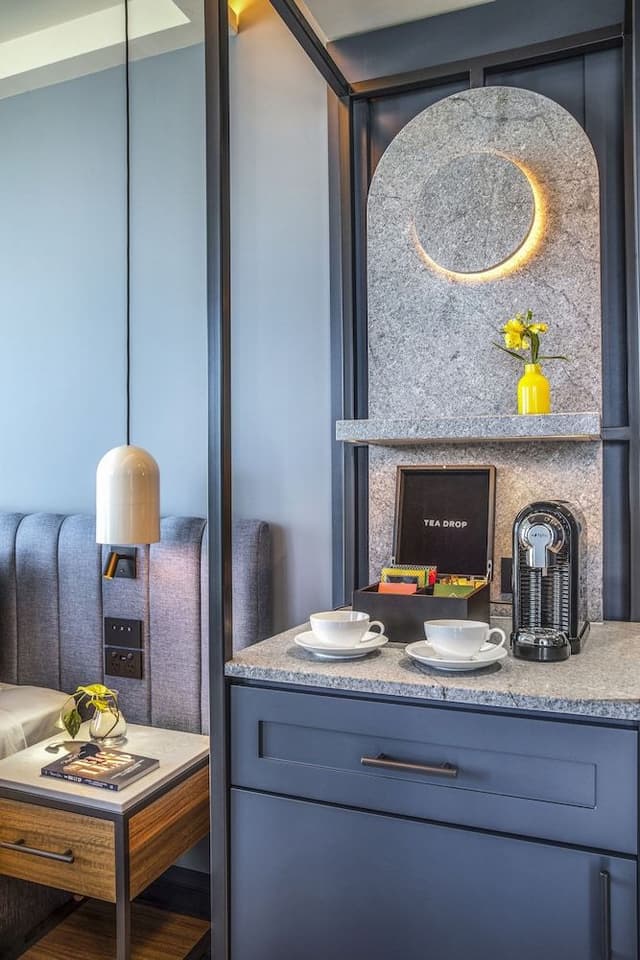 Premium Room, 1 King Bed, City View