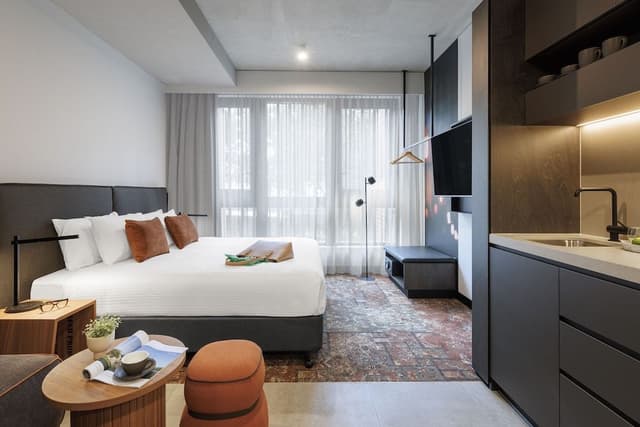 Superior Veriu Suite