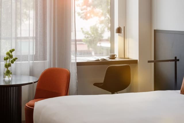 Superior Veriu Suite