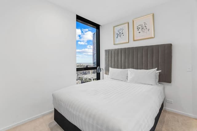 Two Bedroom One Bathroom Sky High Apartment