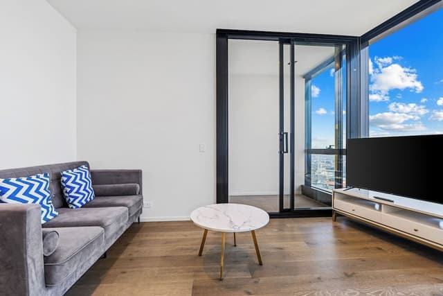One Bedroom Apartment - Sky High