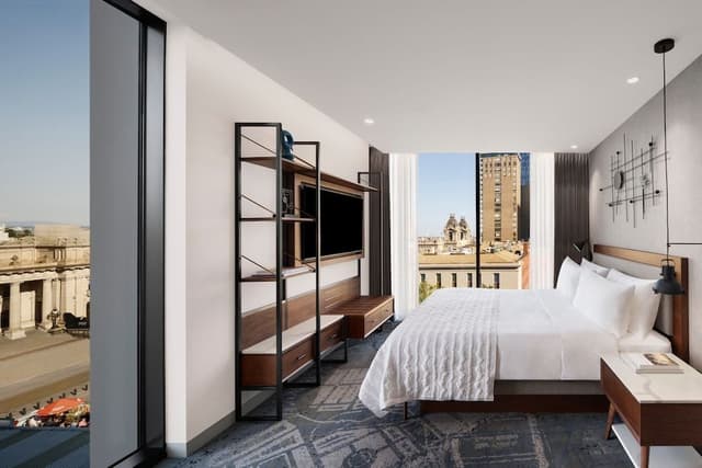 Suite, 1 Bedroom, City View