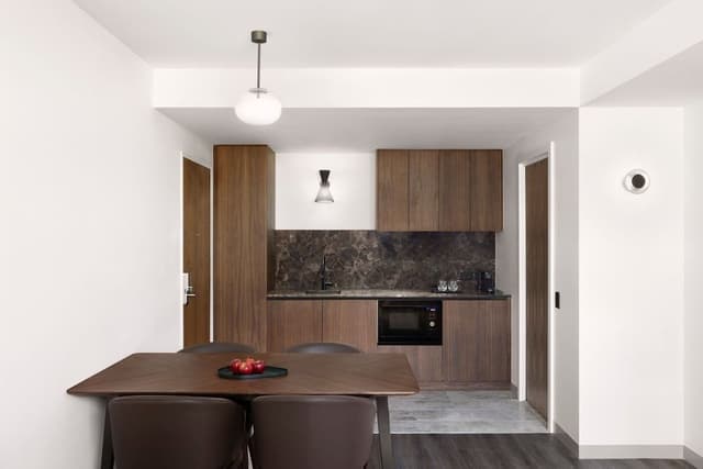 Suite, 1 Bedroom, City View