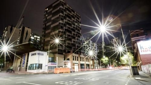 สเปนเซอร์ สตรีท อพาร์ตเมนต์ (Spencer Street Apartments)0