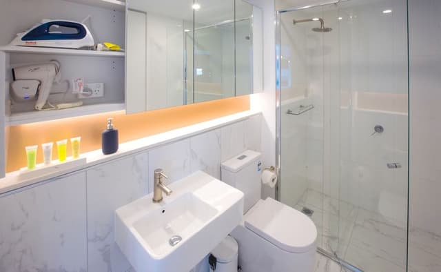 2 Bedrooms, 1 Bathroom Deluxe Apartment with Balcony