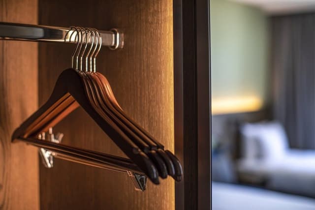 Standard Room, 1 Queen Bed (Free Breakfast)