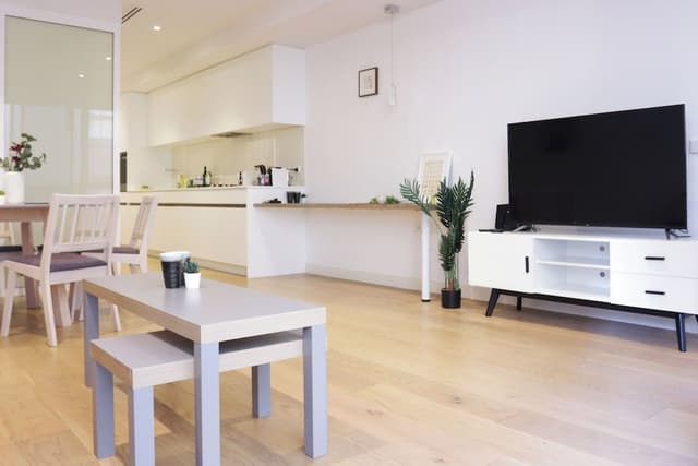 Family Apartment, 2 Bedrooms, 2 Bathrooms, City View (#915)