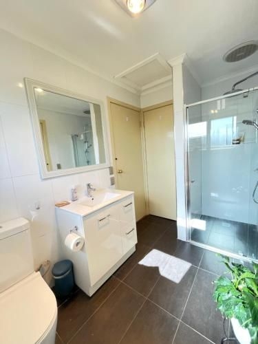Lemon room close to station, gym, airport2