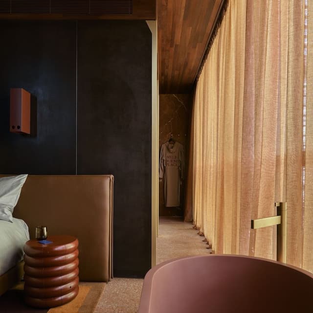 Platinum Suite