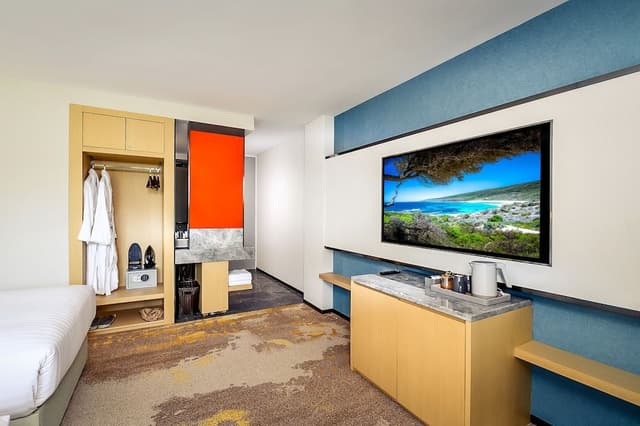 Executive Twin Room with Balcony