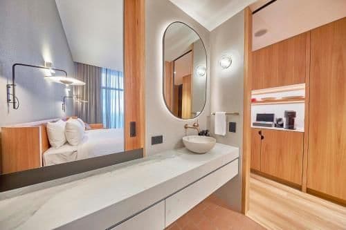 Premium King Riverview