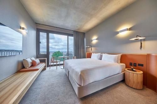 WONIL Hotel Perth - Handwritten Collection4